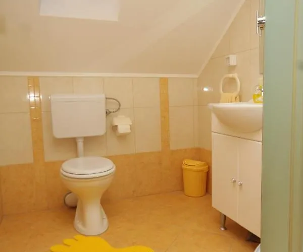 Guest house With A Parking Space Trsteno, Dubrovnik - 8595 Trsteno